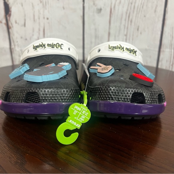 CROCS X Jujutsu Kaisen Classic Clog in size 8W 6M nwt - Picture 10 of 16